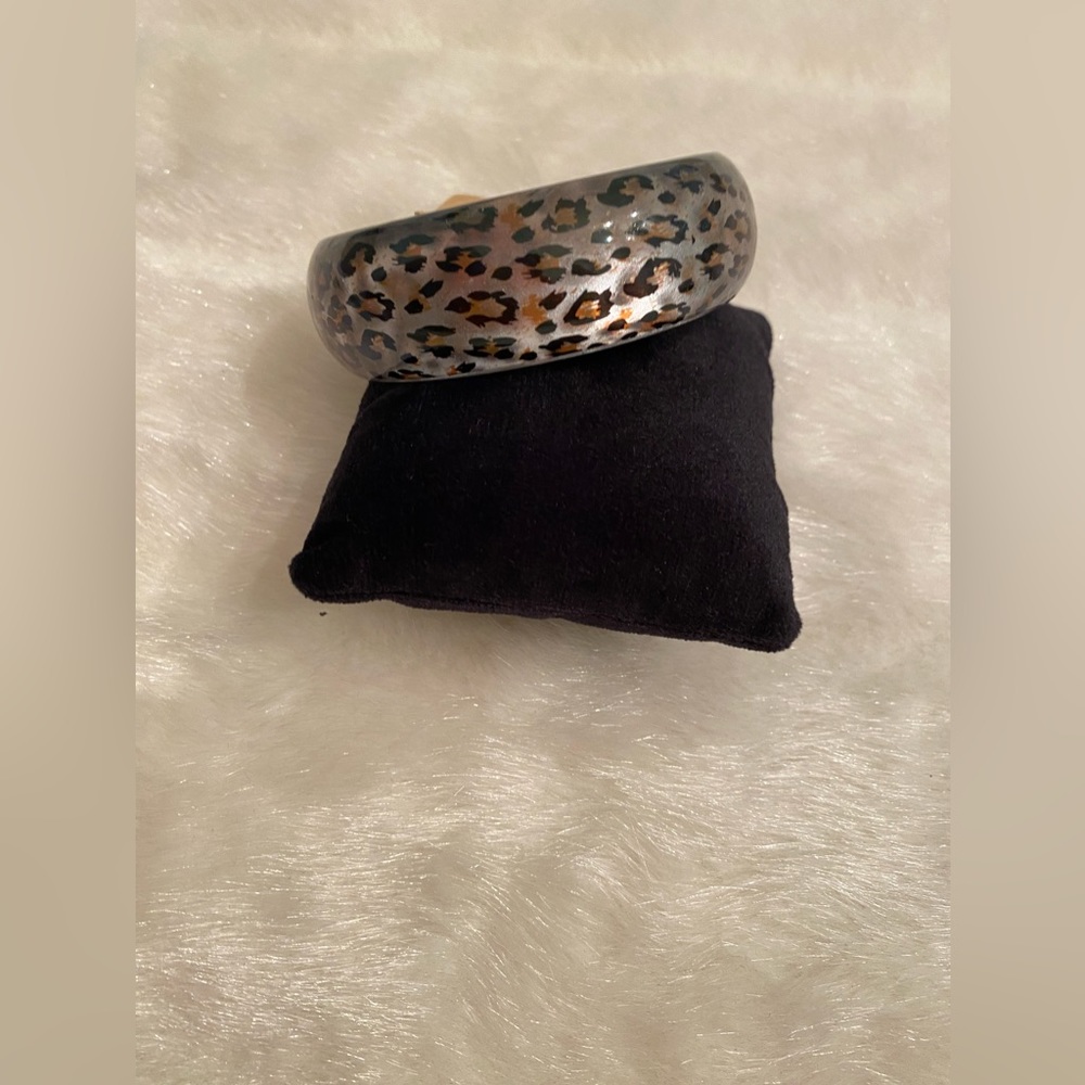 Silver Cheetah Animal Print Bangle